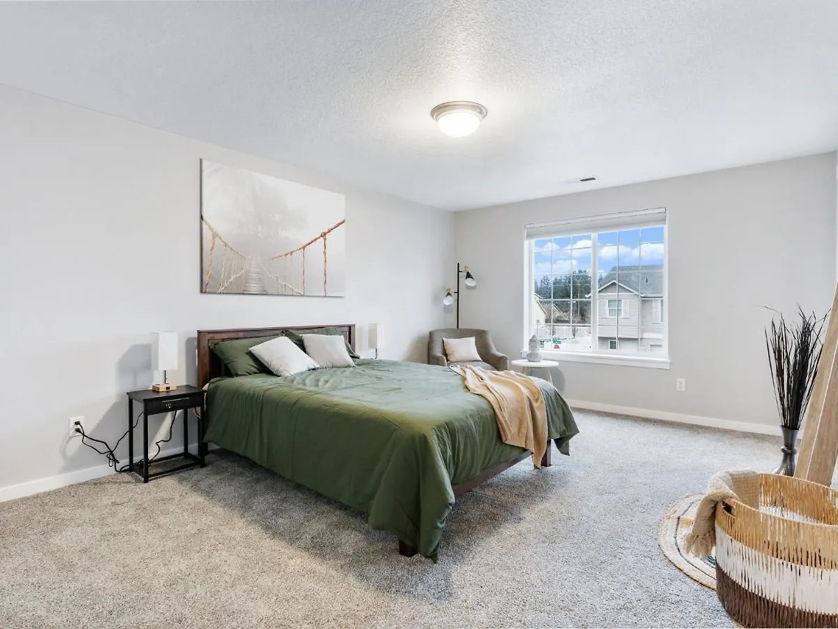 No Place Like Home Vancouver Holiday home