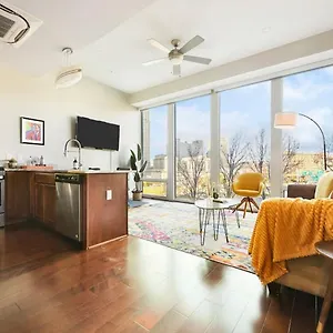 Hostwise - The Washington At Chatham - Free Parking, Private Gym, Skyline Views! Pittsburgh